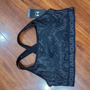 NWT Women's Plus size Under Armour sports bra